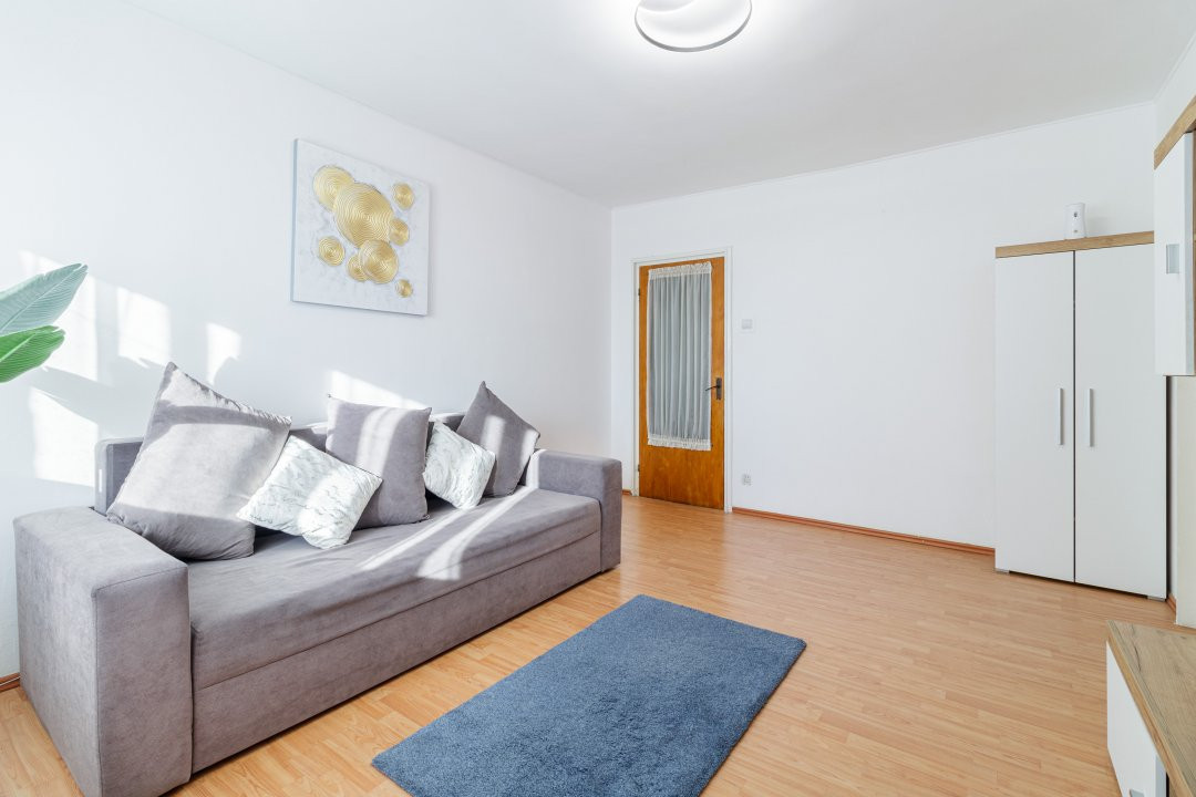 Apartament luminos complet mobilat vis a vis de Parcul Moghioros