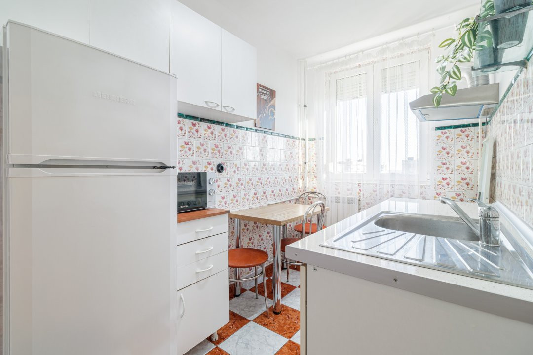 Apartament luminos complet mobilat vis a vis de Parcul Moghioros