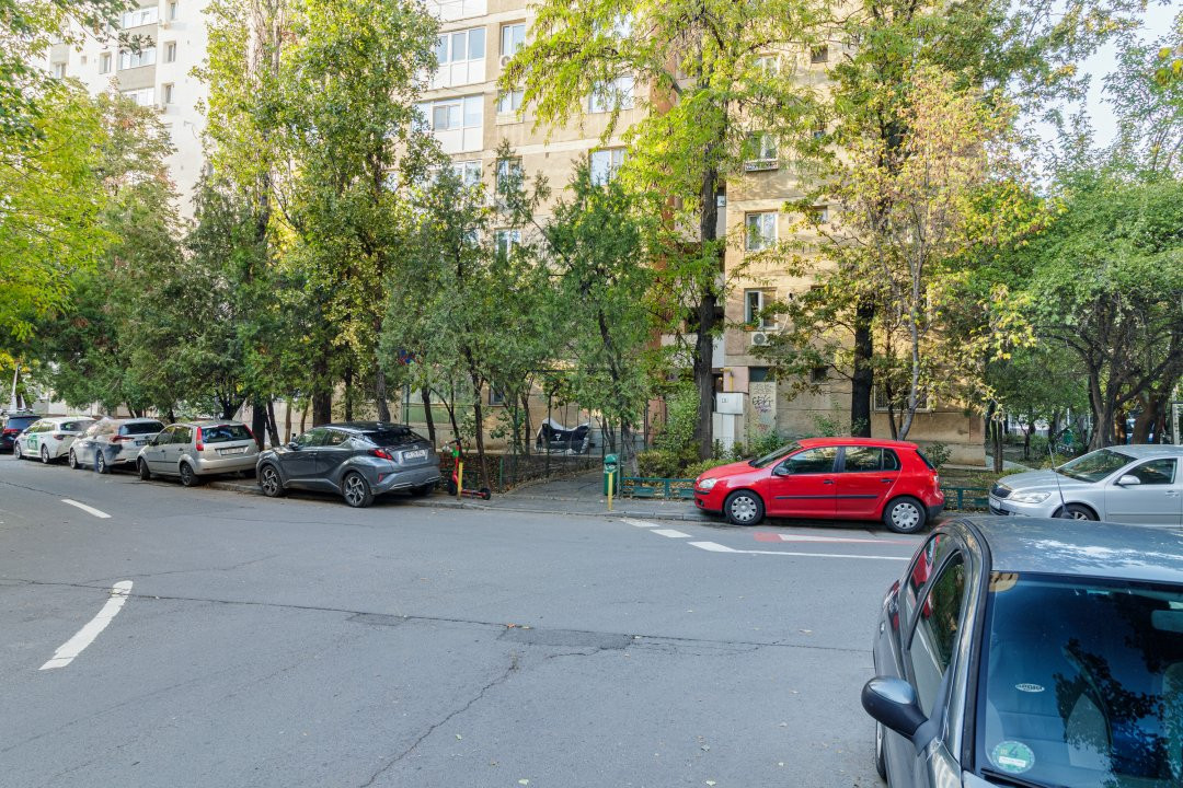 Apartament luminos complet mobilat vis a vis de Parcul Moghioros