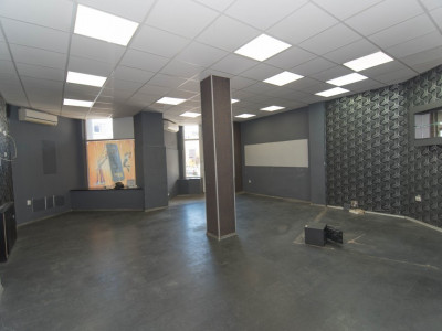 Spatiu de inchiriat pe B-dul DACIA, Mioveni