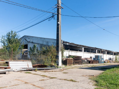  Hala industrial-comerciala