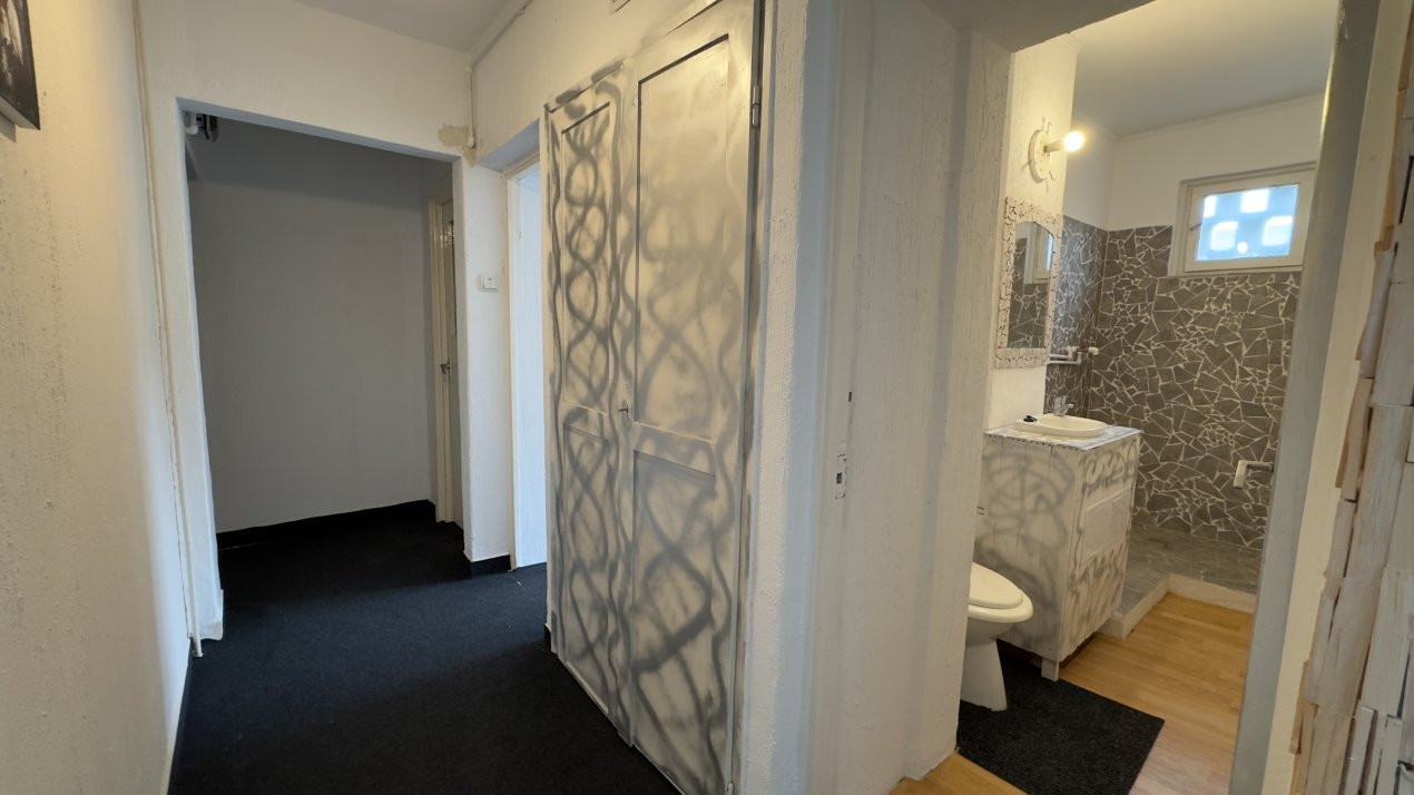 Oportunitate! Apartament 3 camere, Str. Ignisului Nr.24, Etaj III - Carei
