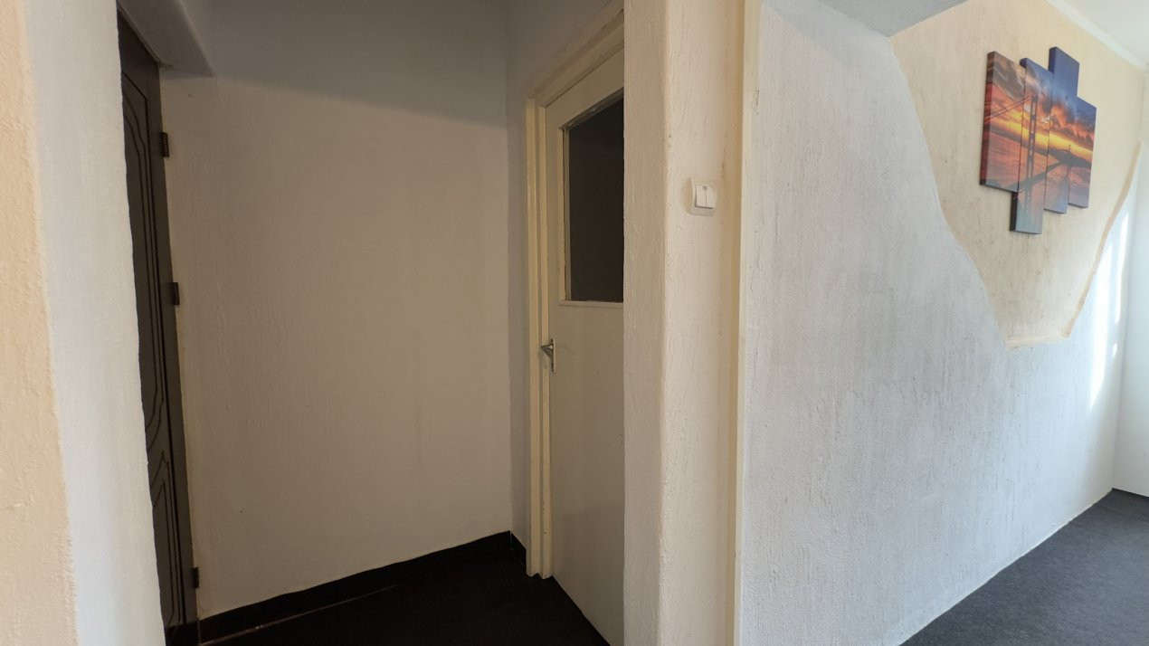 Oportunitate! Apartament 3 camere, Str. Ignisului Nr.24, Etaj III - Carei