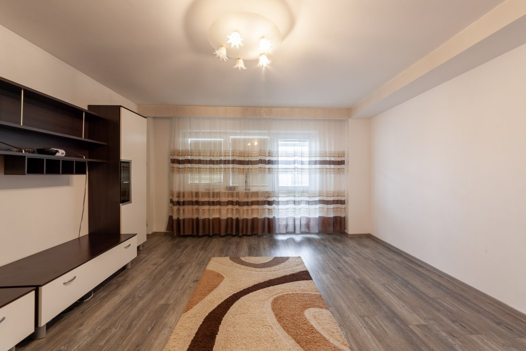 Apartament 3 camere – Auchan Găvana, etaj 3, Pitești