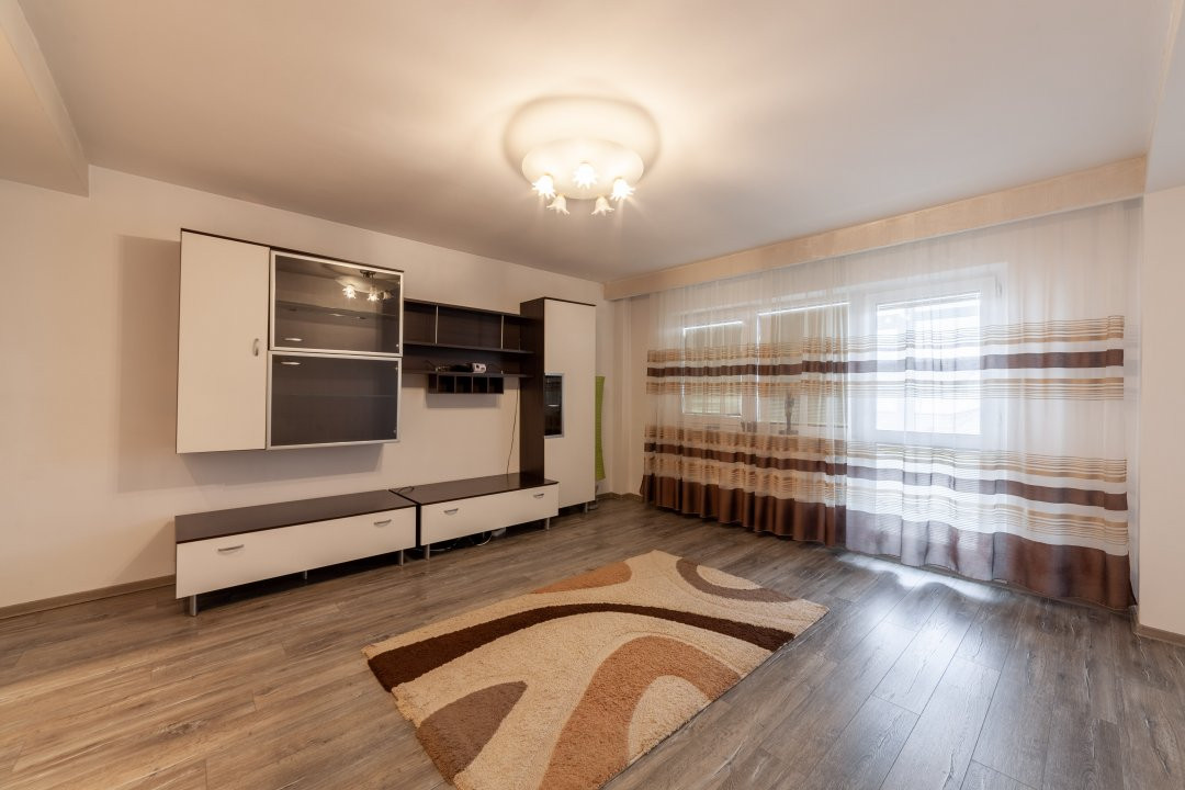 Apartament 3 camere – Auchan Găvana, etaj 3, Pitești