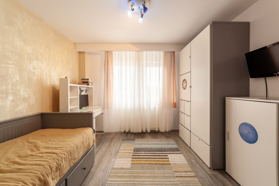 Apartament 3 camere – Auchan Găvana, etaj 3, Pitești