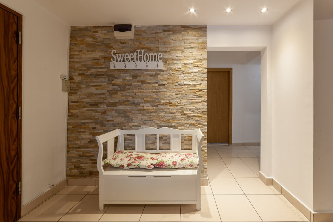 Apartament 3 camere – Auchan Găvana, etaj 3, Pitești