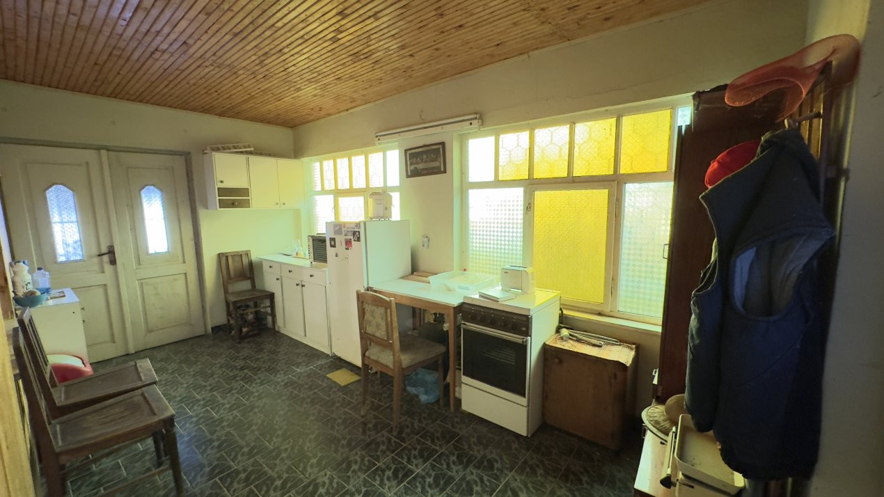 Casă de vinificație 2 camere cu Teren 1389 mp - Grădina Viilor ,,Nyulhat,,-Carei