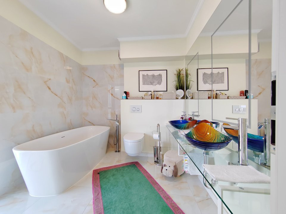 Apartament ultracentral deosebit, bloc nou - Pitesti 