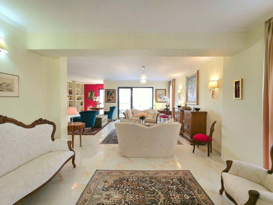 Apartament ultracentral deosebit, bloc nou - Pitesti 