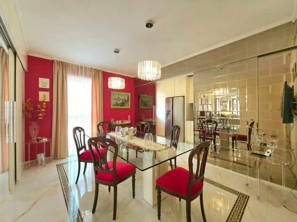 Apartament ultracentral deosebit, bloc nou - Pitesti 