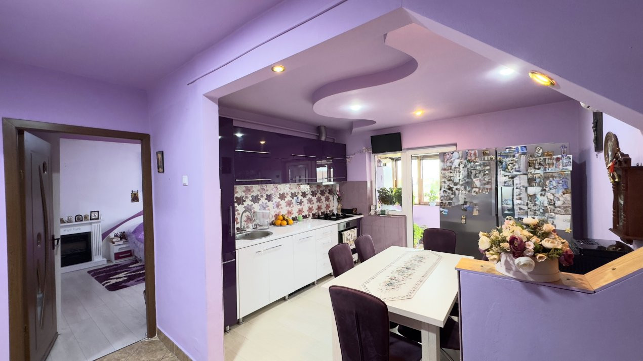 Apartament 3 camere MV2 Etaj IV, Str. Octavian Goga - Carei