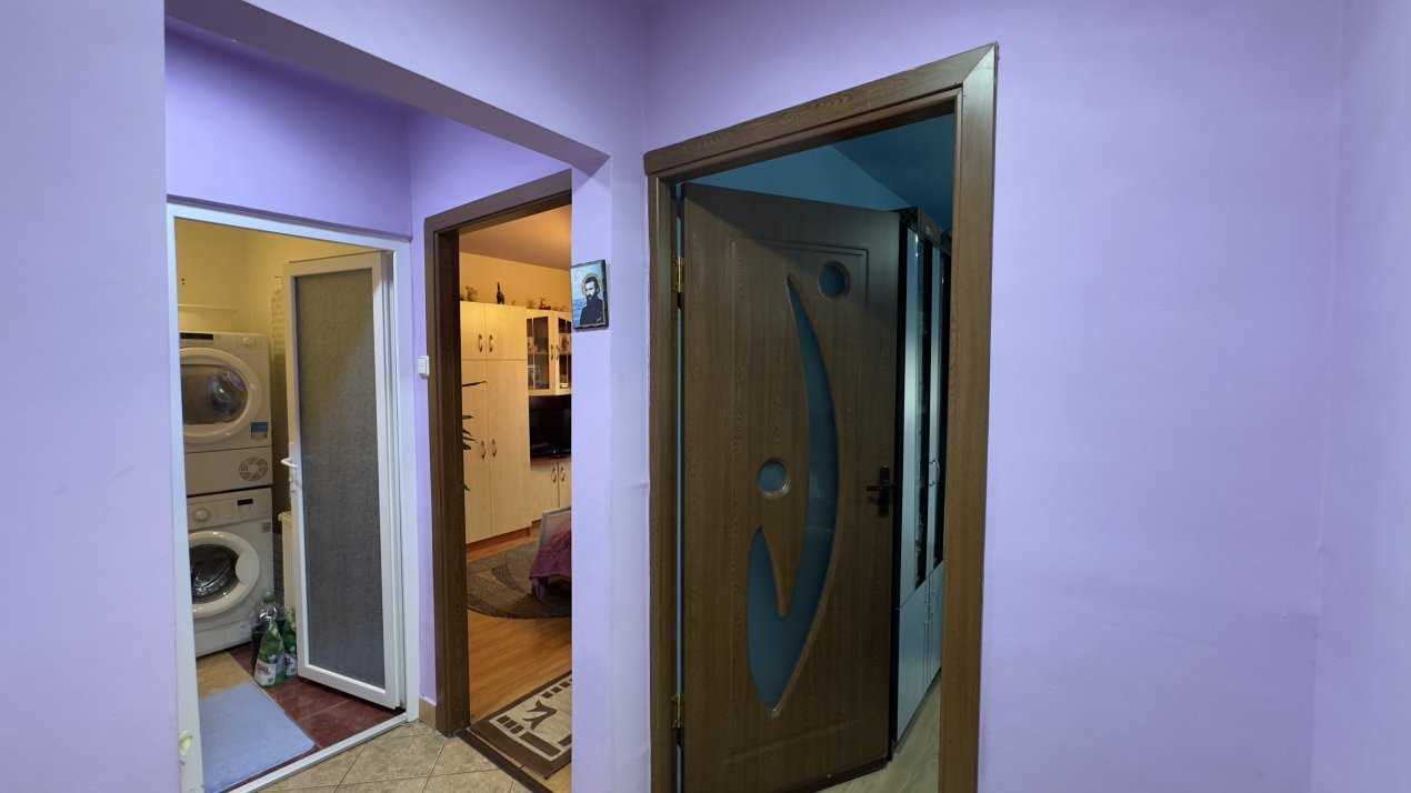 Apartament 3 camere MV2 Etaj IV, Str. Octavian Goga - Carei