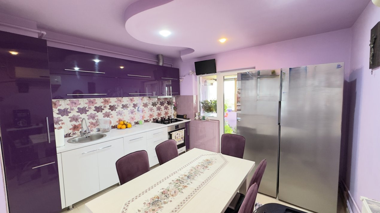 Apartament 3 camere MV2 Etaj IV, Str. Octavian Goga - Carei