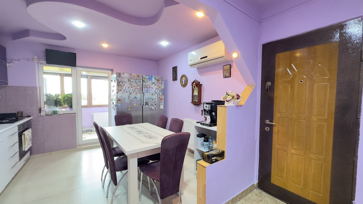 Apartament 3 camere MV2 Etaj IV, Str. Octavian Goga - Carei