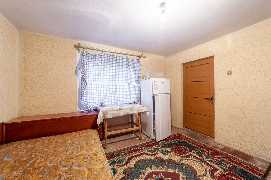 Casa traditionala la tara in Gliganu de Jos Com. Rociu-Arges la 30 km de Pitesti