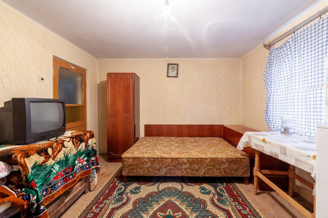 Casa traditionala la tara in Gliganu de Jos Com. Rociu-Arges la 30 km de Pitesti