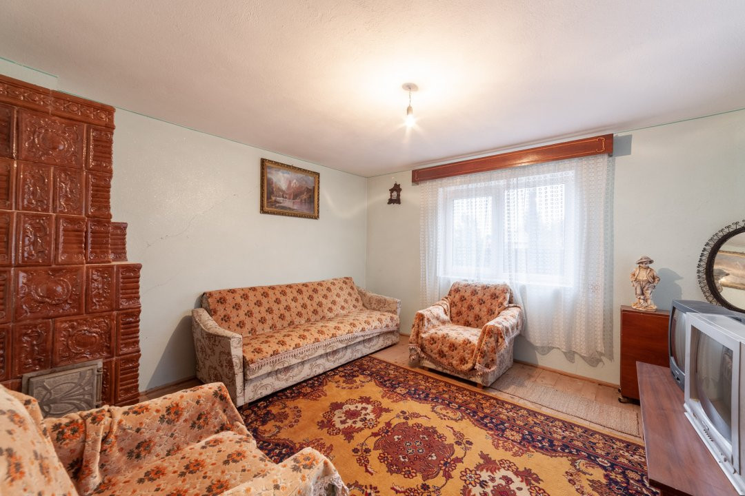 Casa traditionala la tara in Gliganu de Jos Com. Rociu-Arges la 30 km de Pitesti