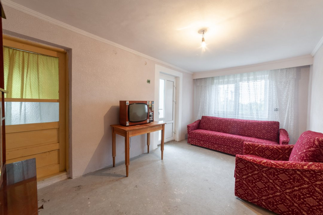 Casa traditionala la tara in Gliganu de Jos Com. Rociu-Arges la 30 km de Pitesti