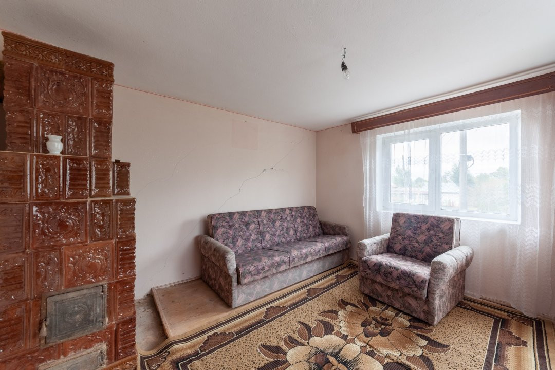 Casa traditionala la tara in Gliganu de Jos Com. Rociu-Arges la 30 km de Pitesti