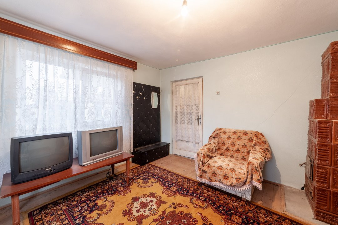 Casa traditionala la tara in Gliganu de Jos Com. Rociu-Arges la 30 km de Pitesti