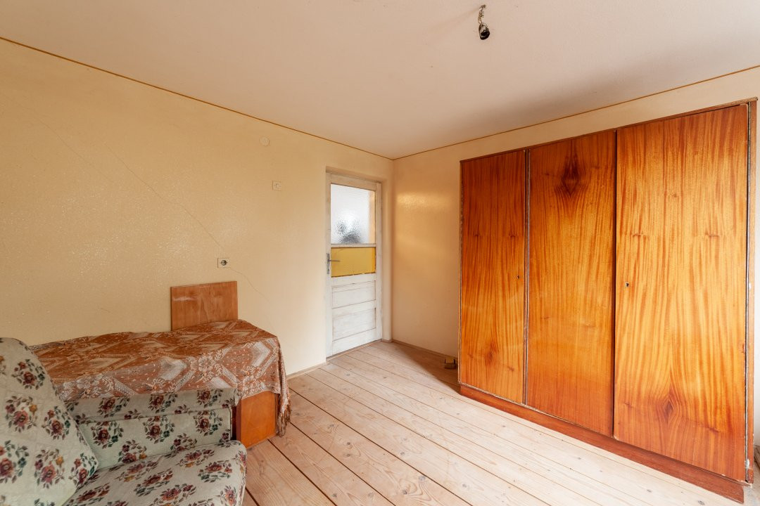 Casa traditionala la tara in Gliganu de Jos Com. Rociu-Arges la 30 km de Pitesti