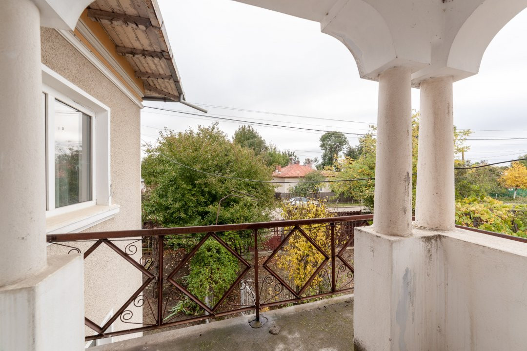 Casa traditionala la tara in Gliganu de Jos Com. Rociu-Arges la 30 km de Pitesti