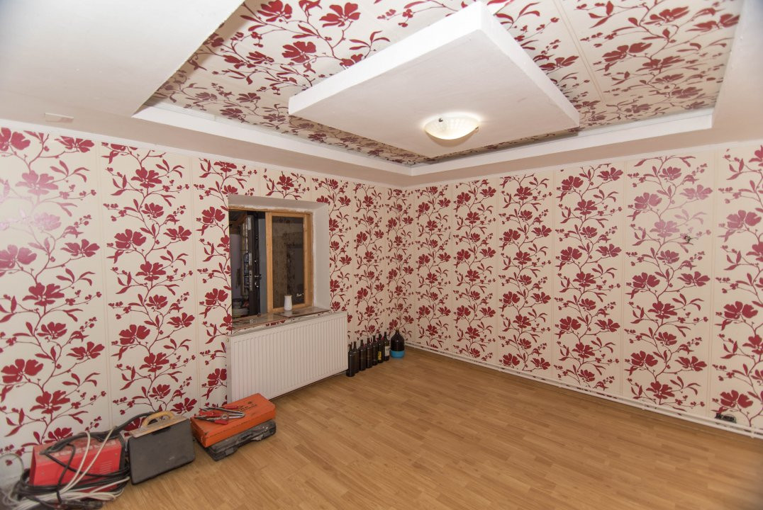 Casa - Golesti - Stefanesti - 3000 Mp Teren