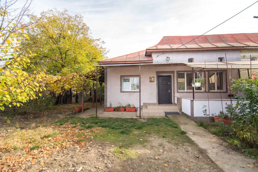 Casa - Golesti - Stefanesti - 3000 Mp Teren