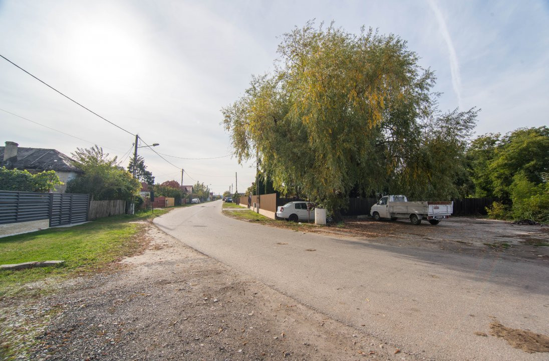 Casa - Golesti - Stefanesti - 3000 Mp Teren