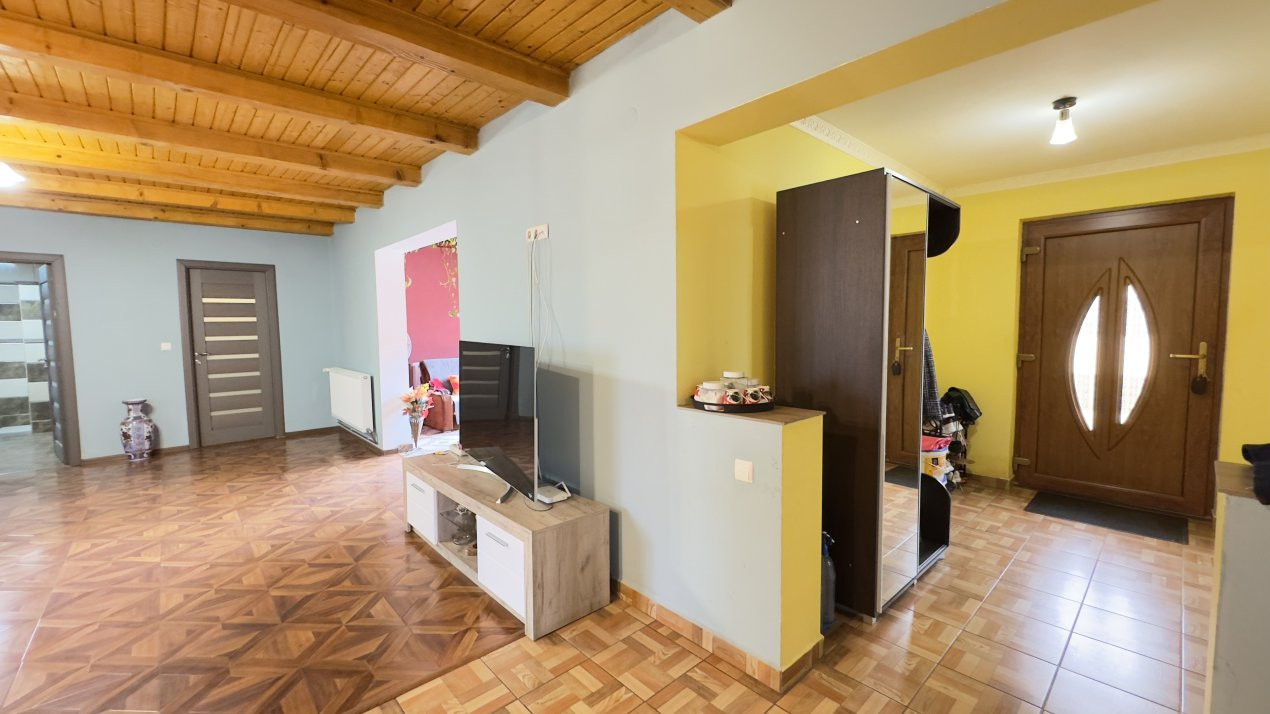 Casă individuală 3 camere, Teren 1439 mp Loc. Berea Jud. Satu Mare