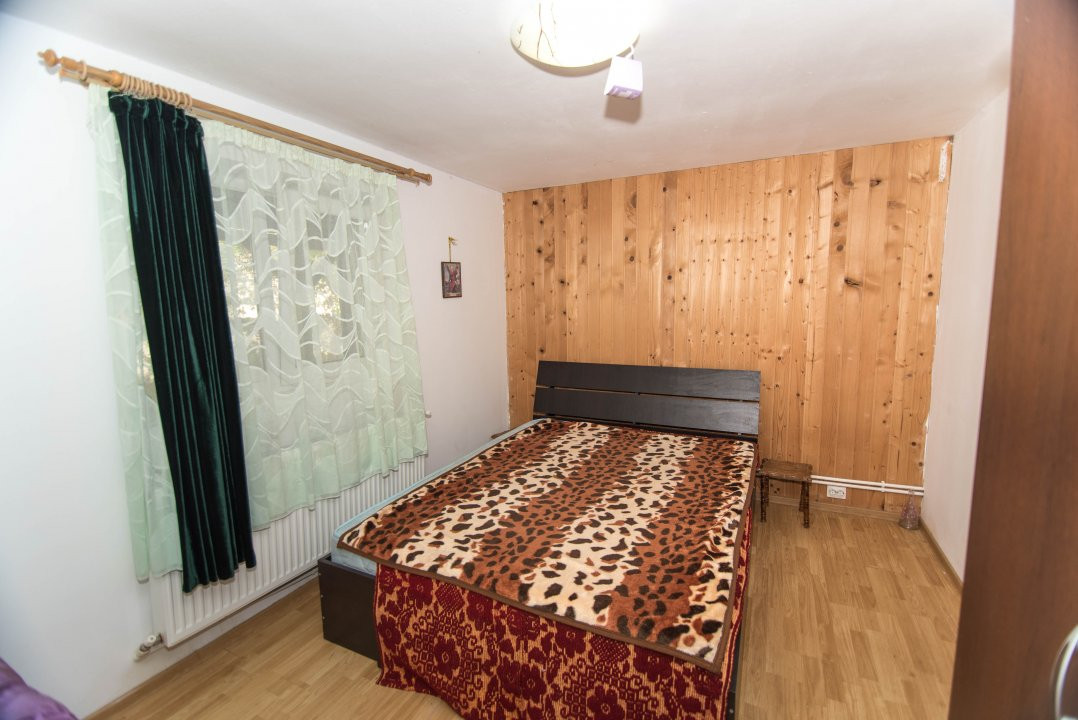 Casa Golesti - Stefanesti - 3000 Mp Teren