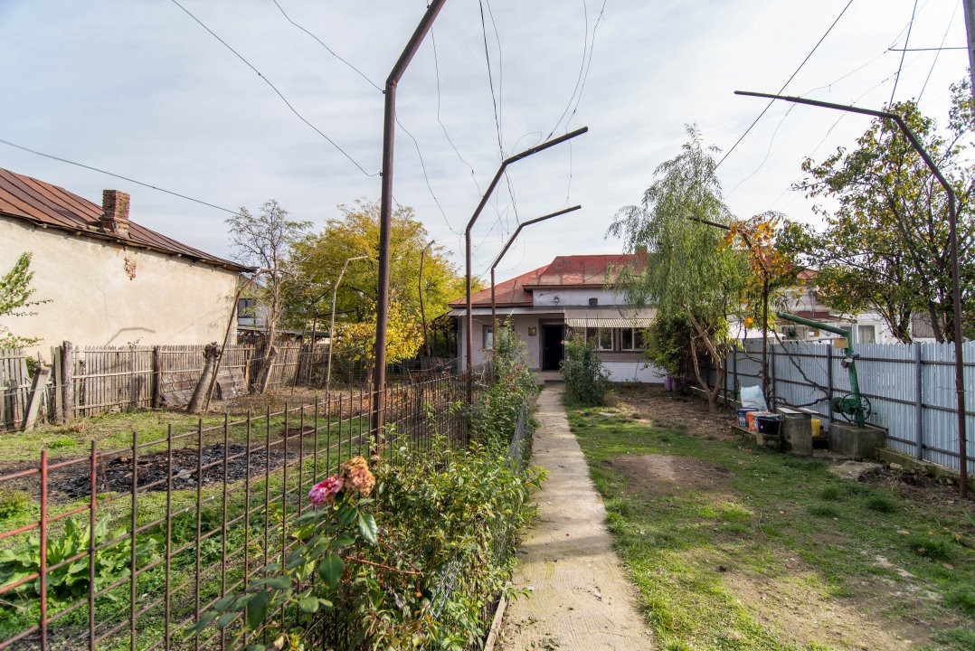 Casa Golesti - Stefanesti - 3000 Mp Teren