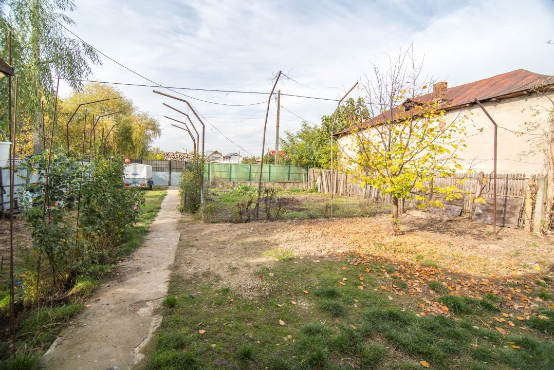 Casa Golesti - Stefanesti - 3000 Mp Teren