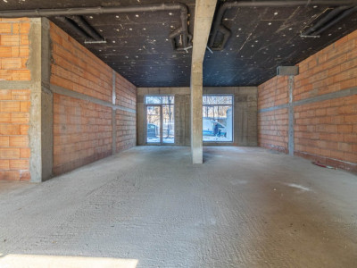 Spatiu comercial in bloc nou -  complex Hercesa Vivenda