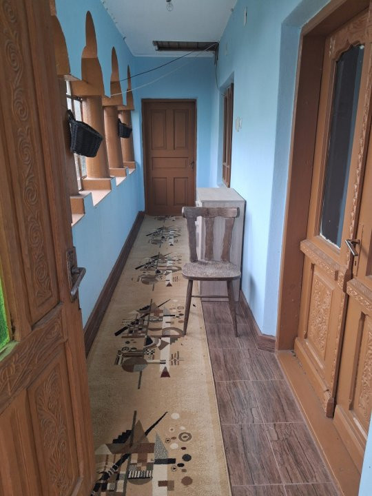 Casă tradițională cu teren generos – Borosteni, Peștișani, jud. Gorj