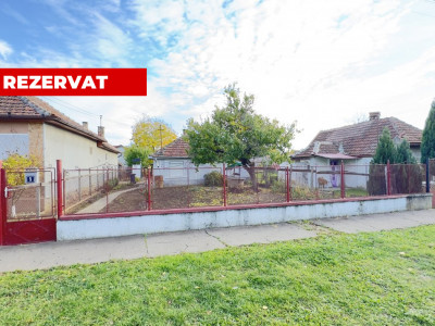 Casă 3 camere, Teren 518 mp Str. Florilor nr.5, Carei -Comision 0% cumpărător