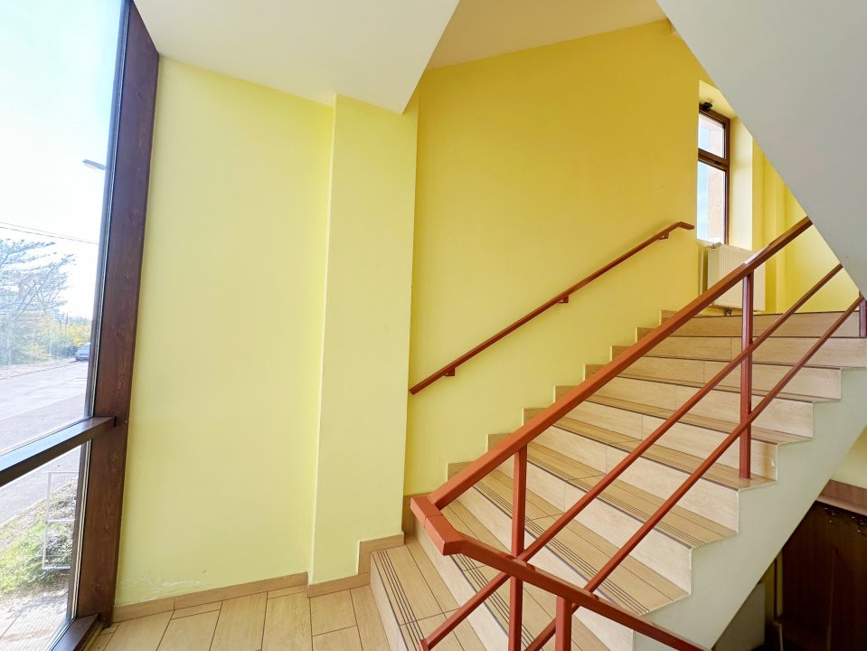 Clădire modernă de închiriat – ideală pentru clinică medicală sau companie mare