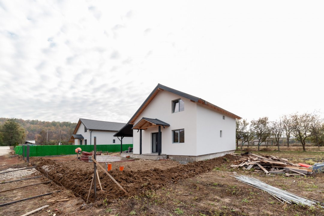 Casa noua P+M, cu teren de 500 mp, in Draganu, AG