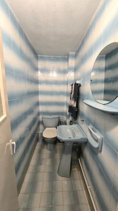 De Închiriat Apartament 3 camere Micro 16