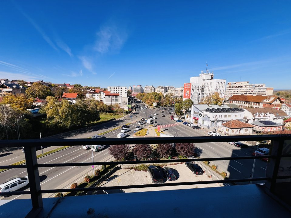 Apartament ultracentral, 2 camere Fratii Golesti-Pitesti