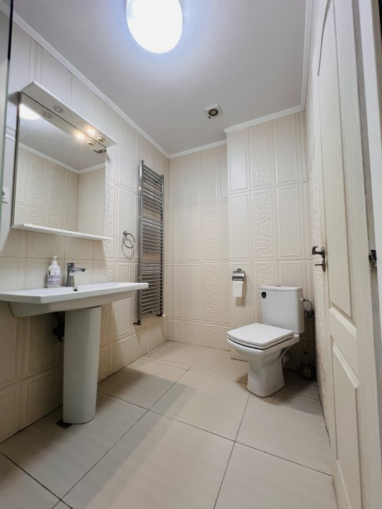 Apartament ultracentral, 2 camere Fratii Golesti-Pitesti