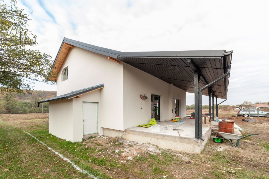 Casa noua P+M, cu teren de 500 mp, in Draganu, AG