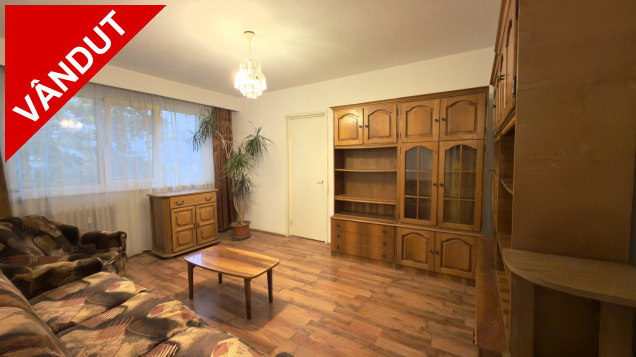 Apartament 2 camere Pitesti-cartier Banat etaj 2!