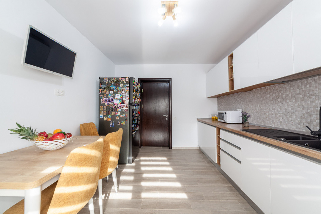 Apartament 3 camere, Str. Teilor Geamana!