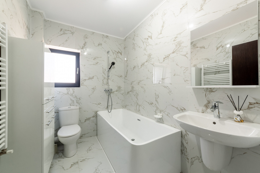 Apartament 3 camere, Str. Teilor Geamana!