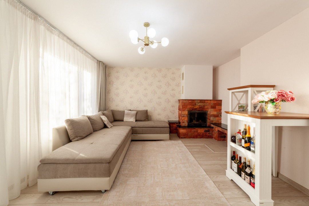 Casa cu priveliste - Stefanesti!