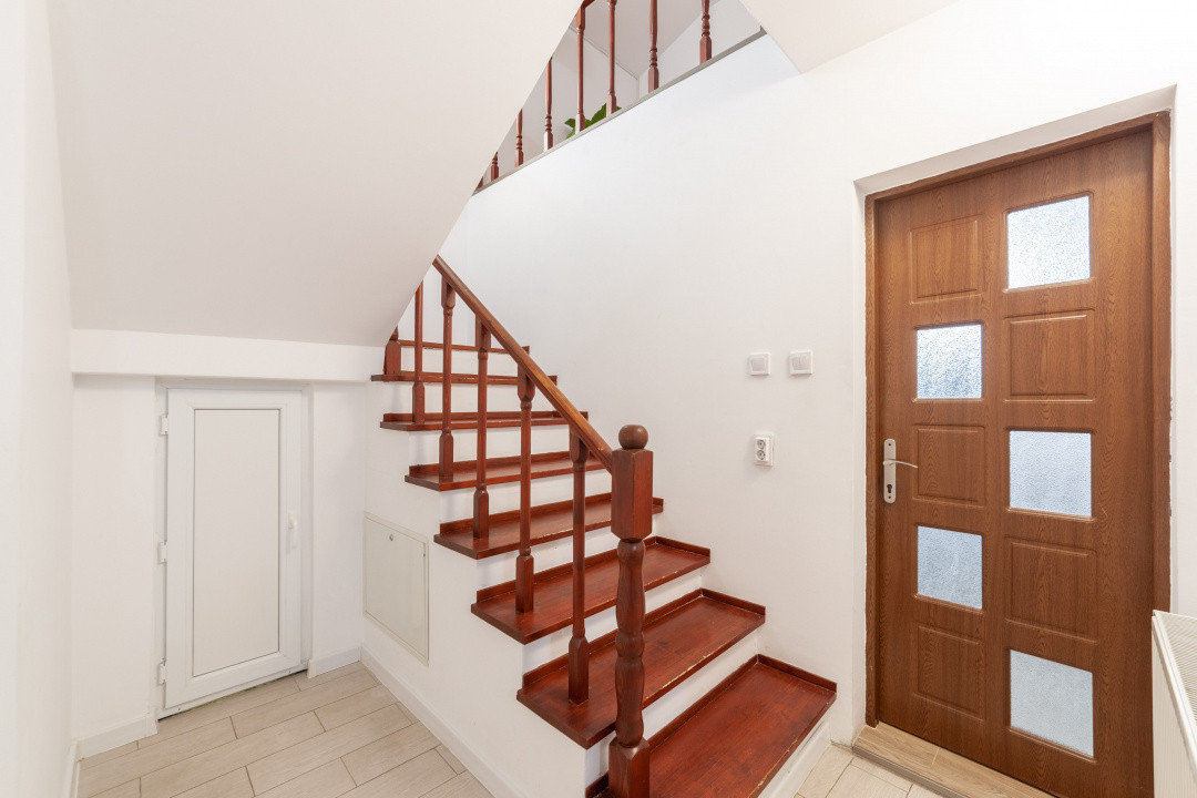 Casa cu priveliste - Stefanesti!