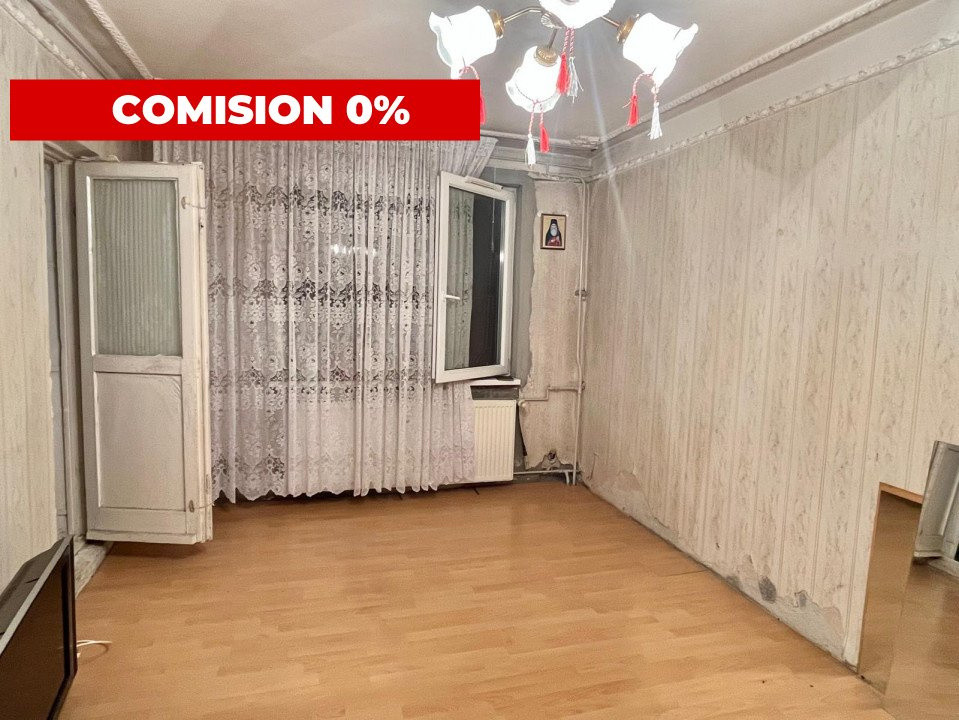 De renovat, 3 camere, 2 bai langa Scoala nr 4