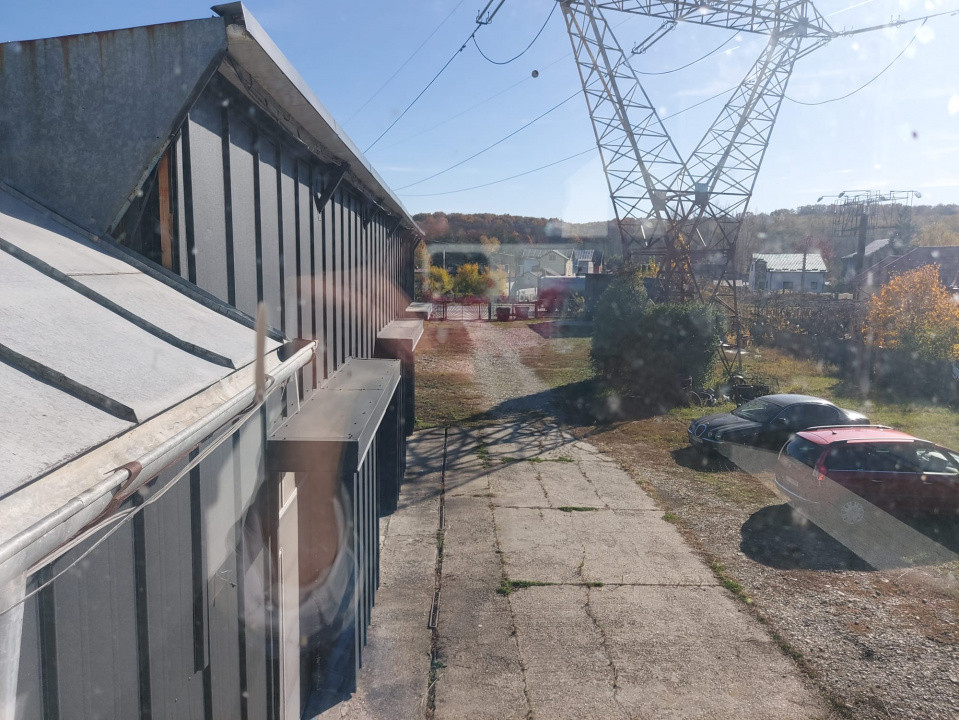 De închiriat: Hale si locuință pe 3 000 mp/ Bascov - Argeș